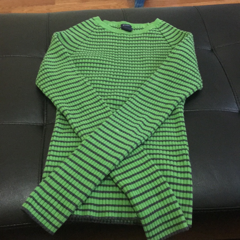 Green & Black Gap Crew neck sweater